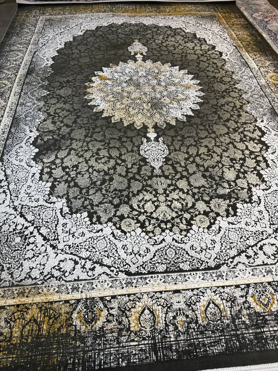فرش 1200 شانه - R4151