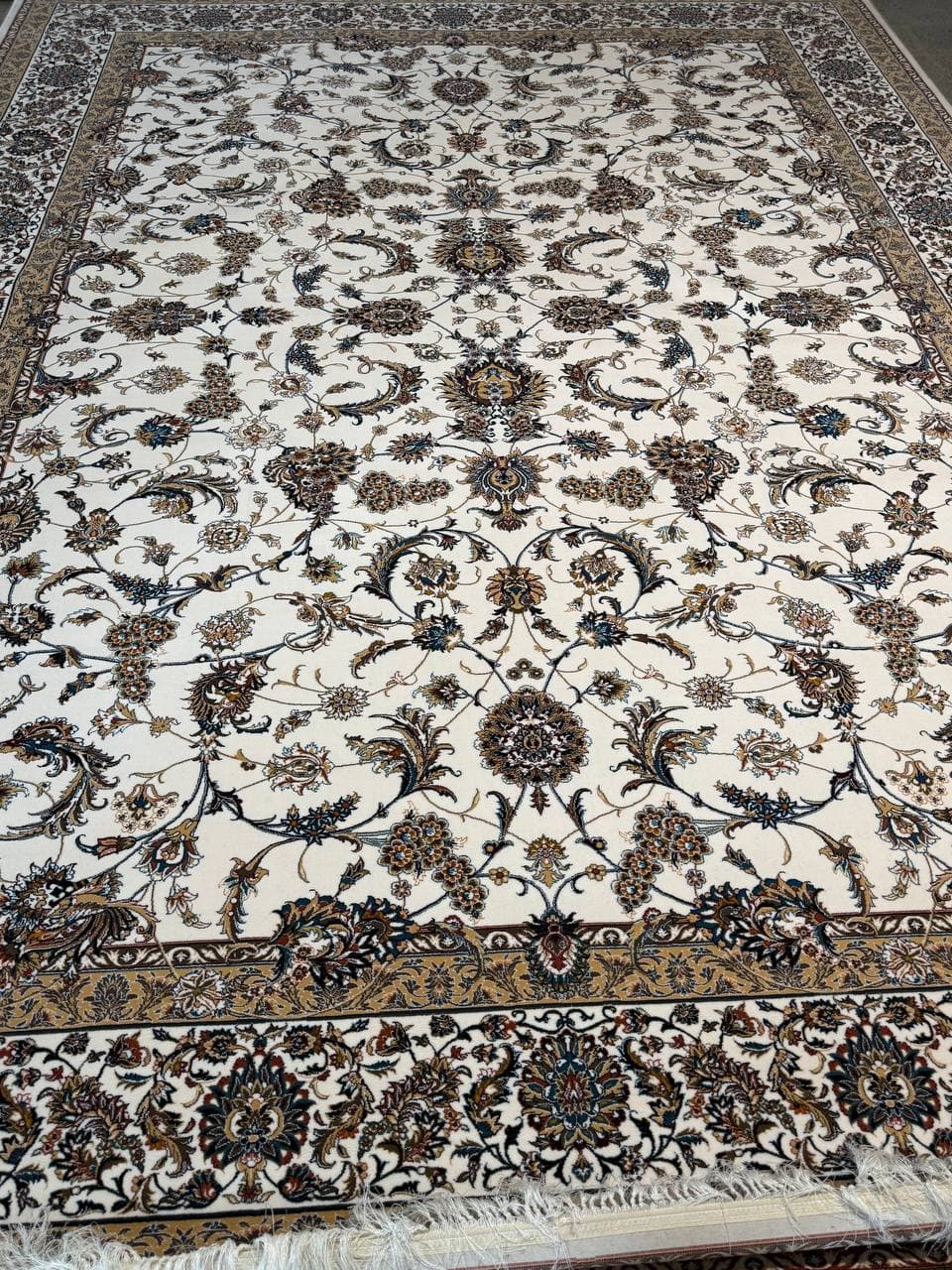 فرش 700 شانه - G1101