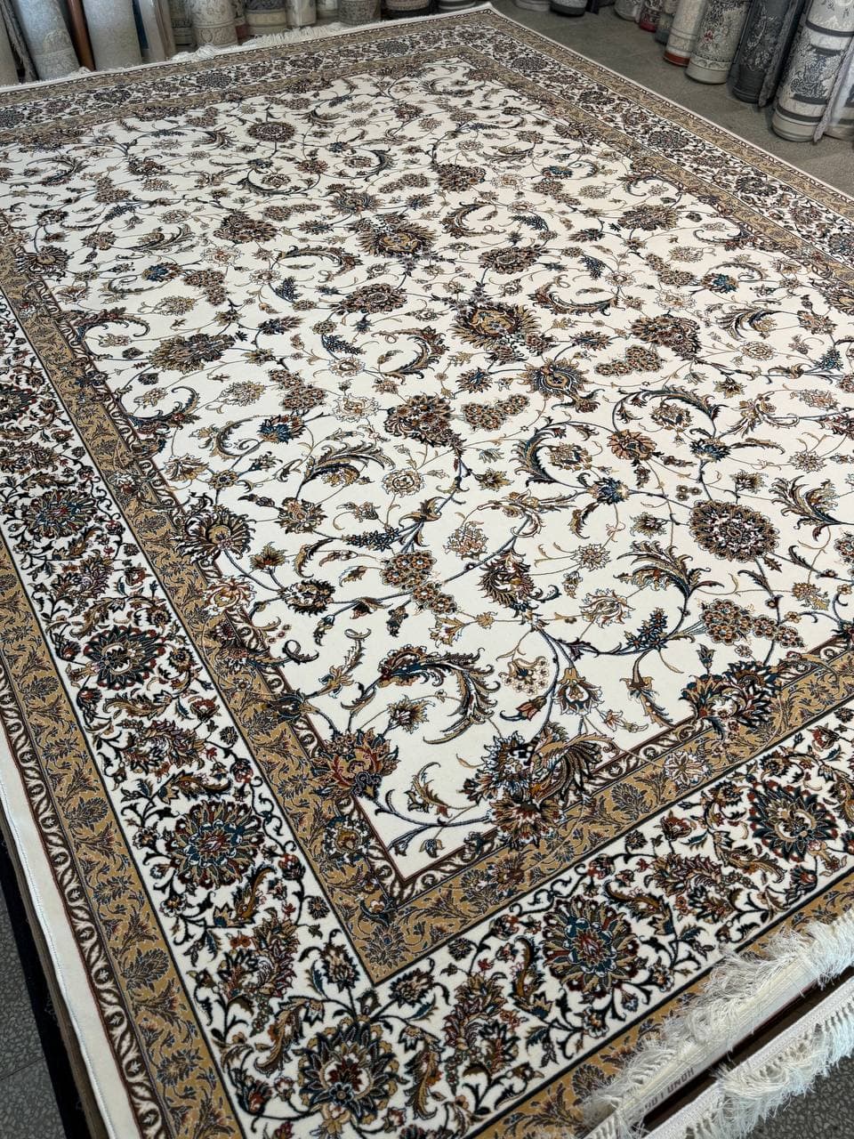 فرش 700 شانه - G1101