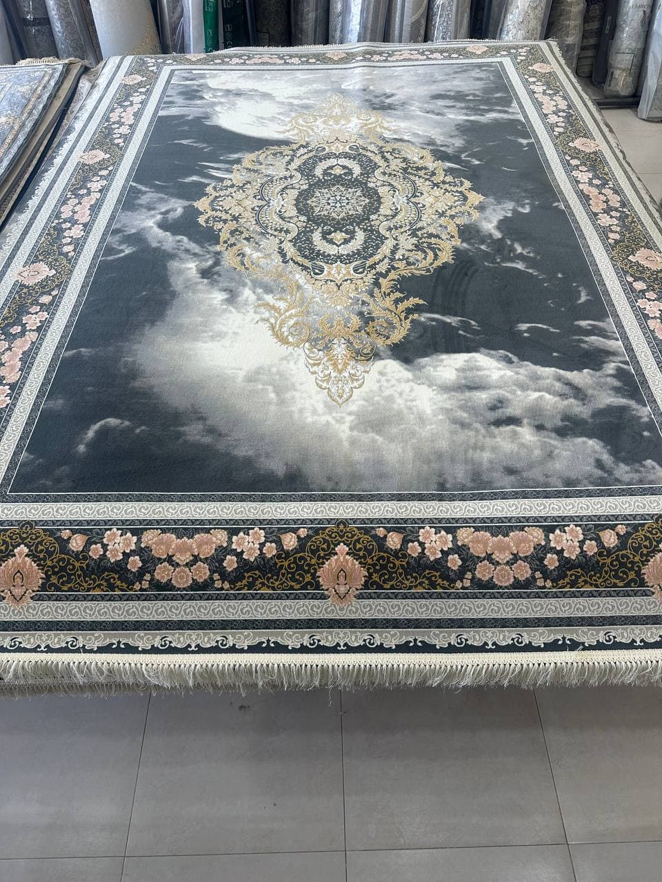 فرش 1200 شانه - U1761