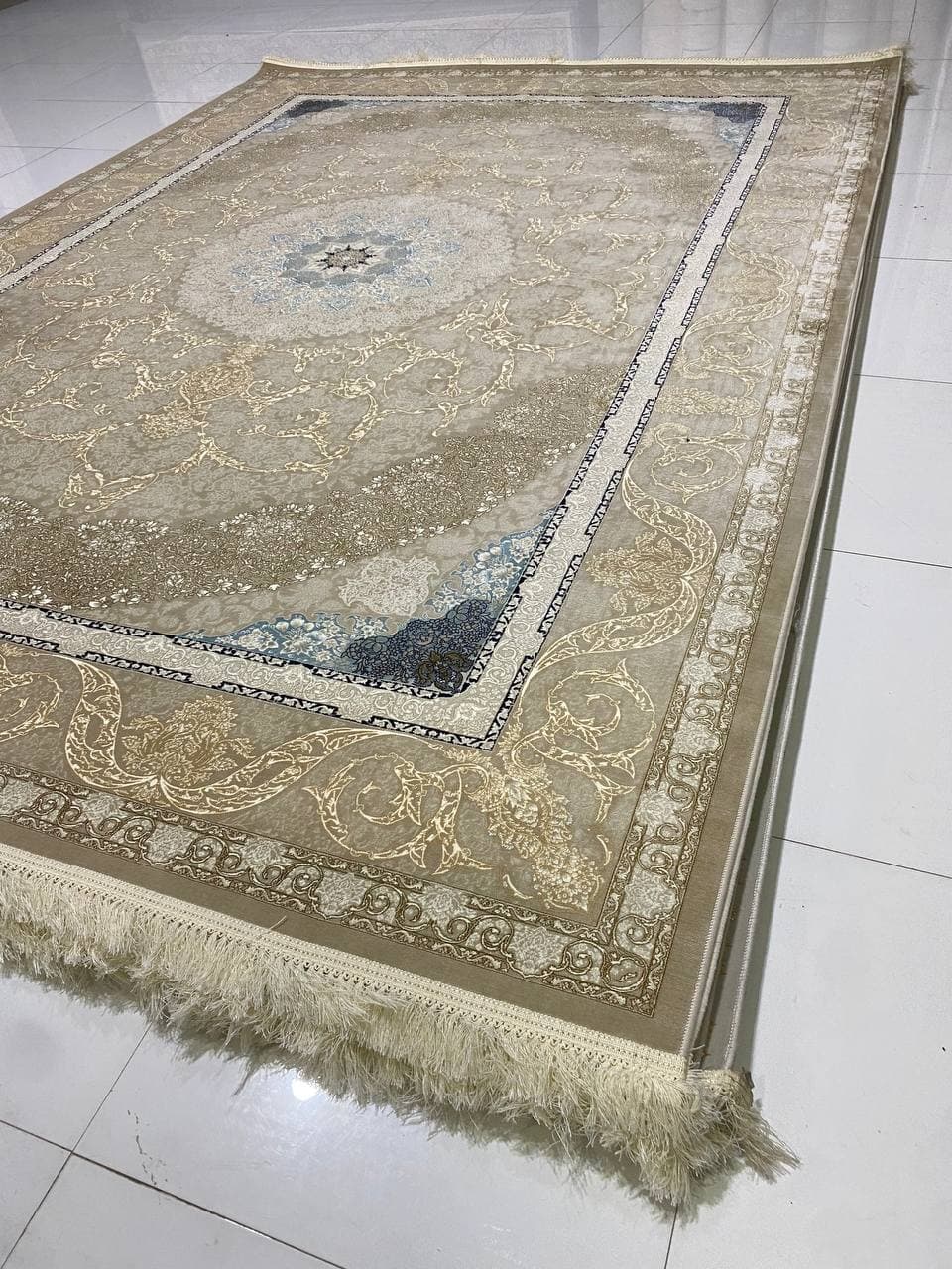 برجسته - D228