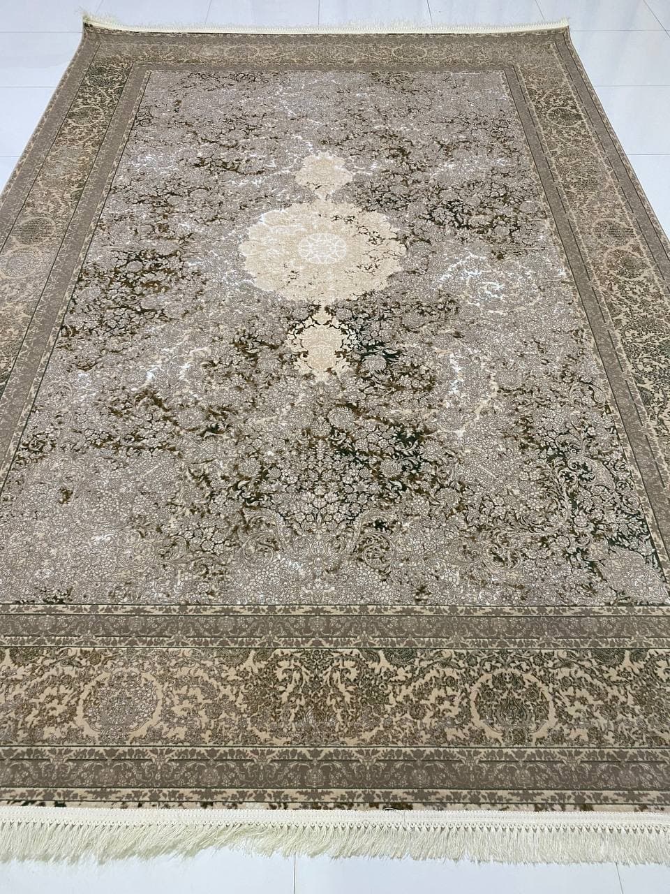 برجسته - D879