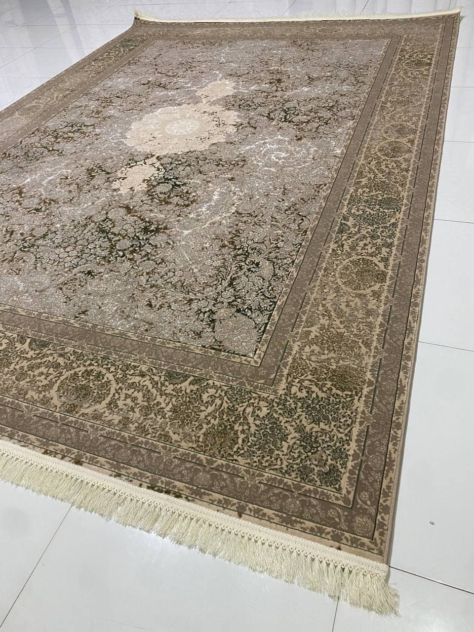 برجسته - D879