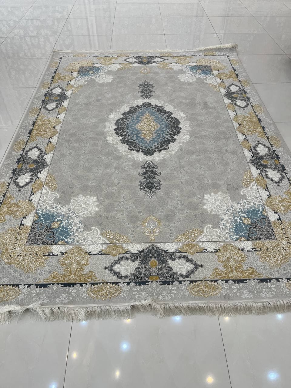 برجسته 3081 - L586