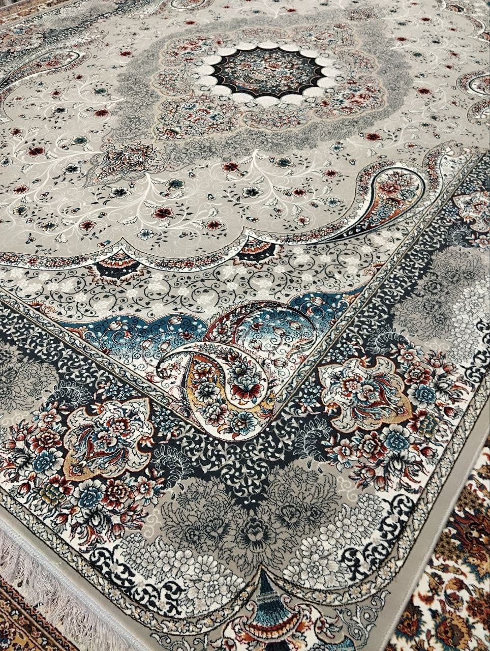 فرش 700 شانه - P1140