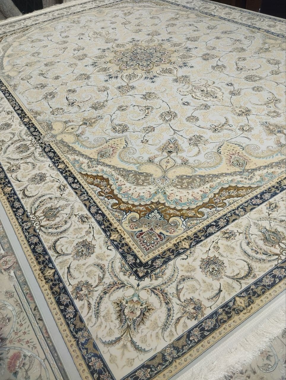فرش 1200 شانه - P674