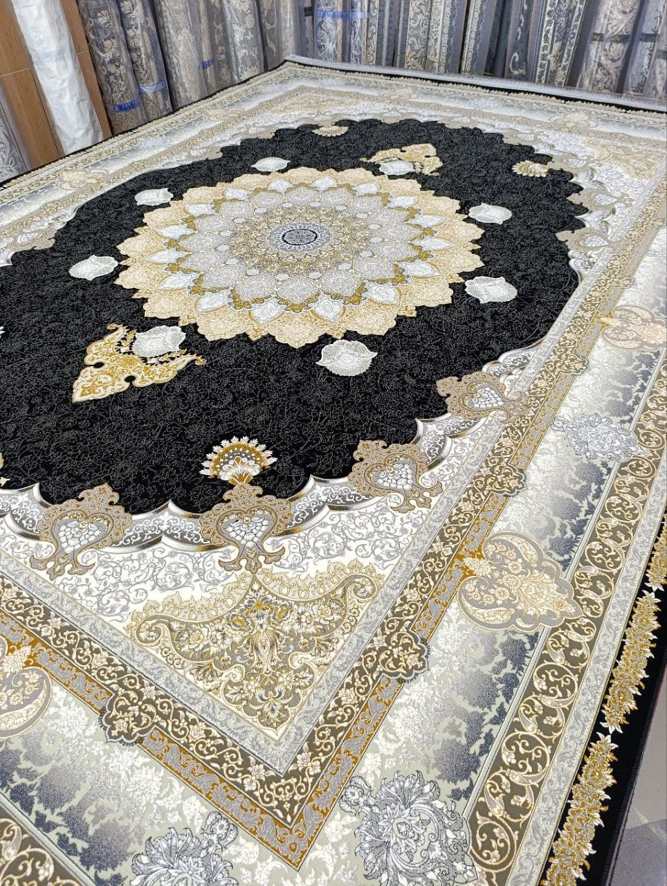 فرش 1200 شانه - Y4056