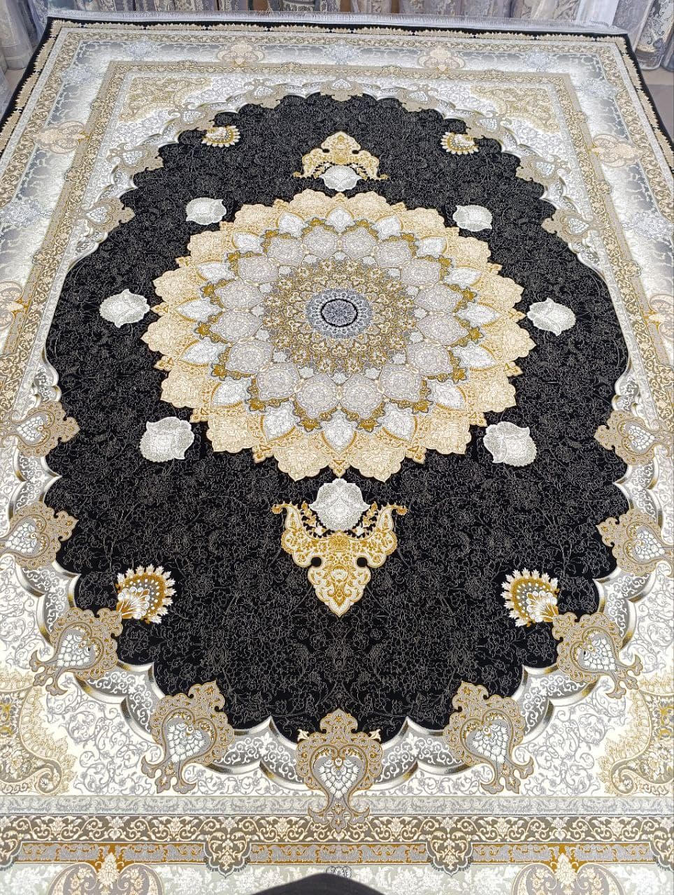 فرش 1200 شانه - Y4056